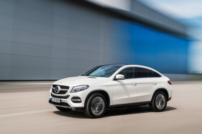 Из кроссовера Mercedes GLC Coupe сделают  кабриолет