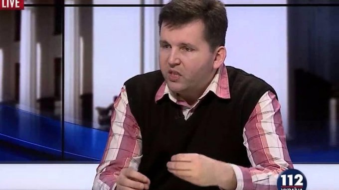 В Киеве с девятого этажа выпал политолог Дорошенко , - СМИ