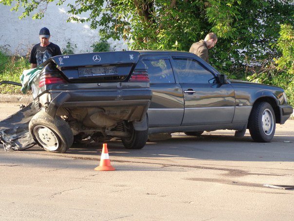 Авария в Черкассах: иномарку за секунду разорвало на части