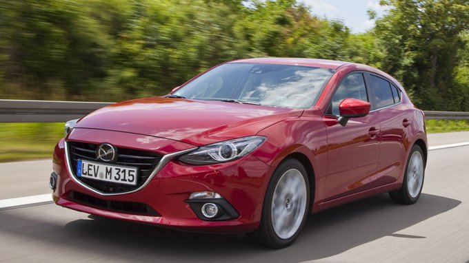 Первые фото обновленной Mazda3