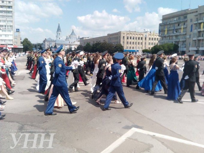 В Житомире офицеры собрались на бал