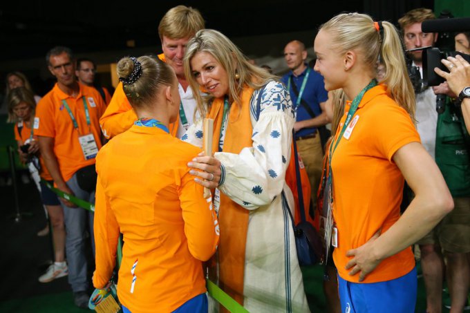 Королева Нидерландов посетила Олимпиаду в украинской вышиванке. Фото