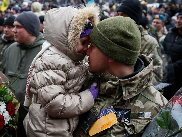 Президент распорядился демобилизовать военнослужащих шестой волны