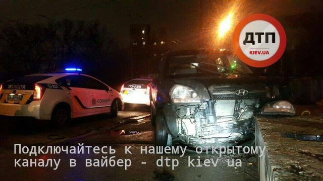 В Киеве пьяный водитель устроил три аварии и пытался скрыться от полиции