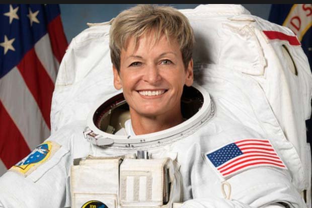 Первая женщина-командир МКС ушла на пенсию