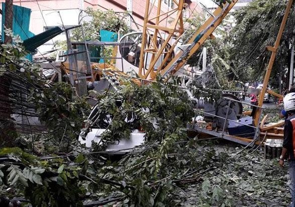 У Бангкоці впав будівельний кран