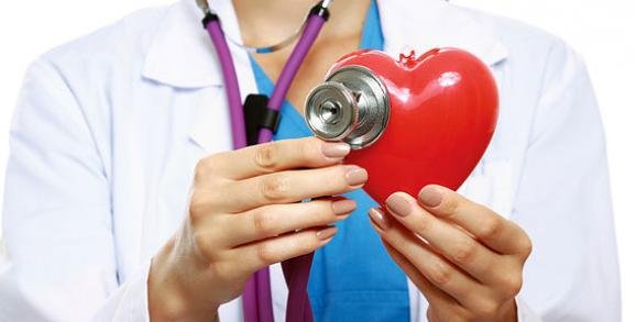 Хвороби серця та судин: як помітити тривожні сигнали організму