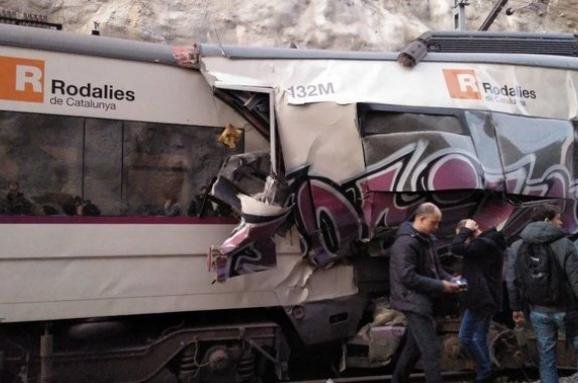 В Іспанії зіткнулися два потяги, є жертви