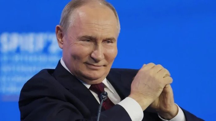 Путин уверен, что Европа "моргнёт" раньше