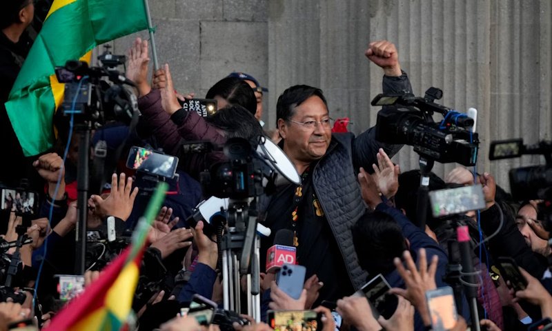 Президента Боливии обвинили в заговоре против себя, чтобы повысить рейтинг