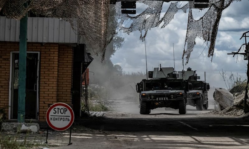 Вот отредактированная и дополненная версия текста: Украина планирует гуманитарные коридоры в Курской области