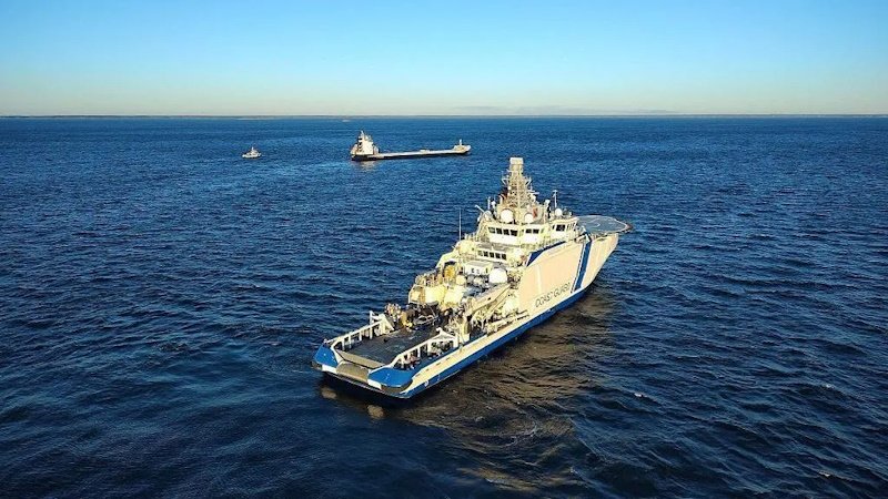 Финская полиция задержала судно по подозрению в повреждении подводного кабеля
